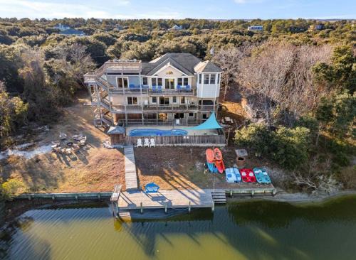Carova Beach House | Leap of Faith - C9203