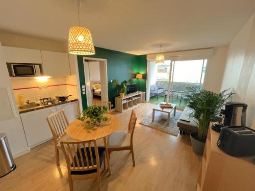 Saint-Nazaire Apartment | LeCocon ProcheMer ToutConfort 2-4pers