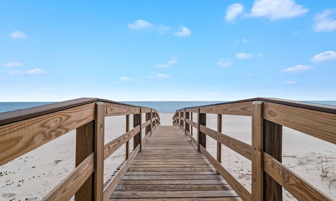 Orange Beach East Apartment | Lei Lani 218 Best of Beach Bay