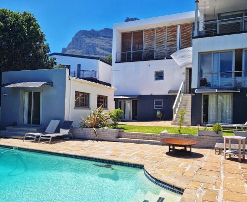 Camps Bay House | Lemon Tree Cottage