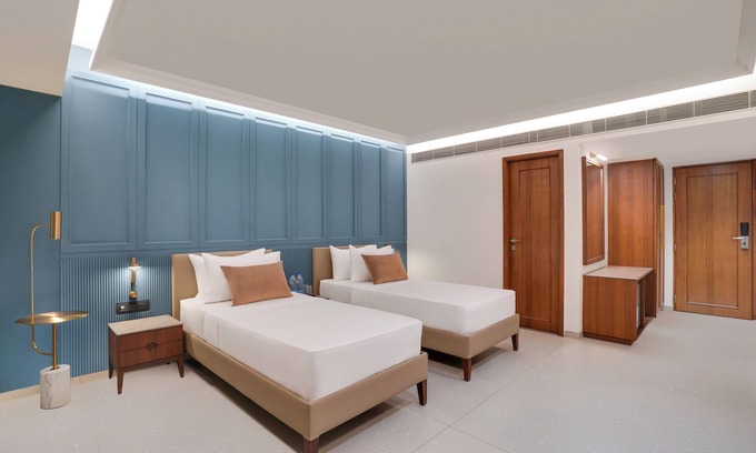 Rajkot Hotel | Lemon Tree Hotel Rajkot