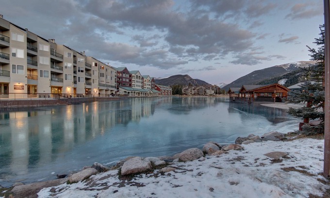 Lakeside Village Apartment | Lenawee 1728
