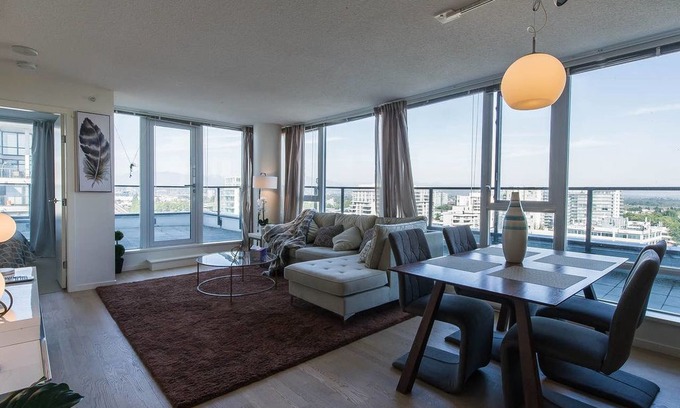 Richmond City Centre House | Leo Palace by Zodiac