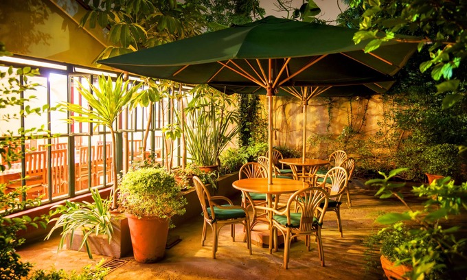 Nairobi House | Leon Villas Guest House