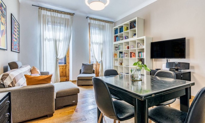 Zona Farini Apartment | Lepontina Apartment