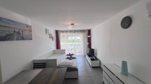 La Petite Motte Apartment | Les Appartements De Lina - Studio West City - Self Check-In
