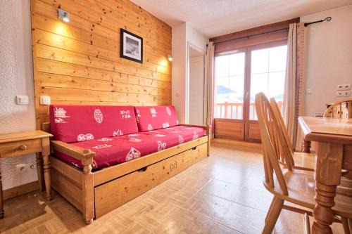 Flumet Apartment | Les Chalets Des Evettes - Appartement dans une résidence avec piscine au pied des pistes MAE-3264