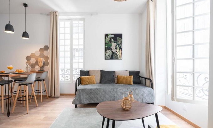 Opera Apartment | Les Petits Pavillons Appartements Standing 1 chambre 4 pers Clim Vieux-Port