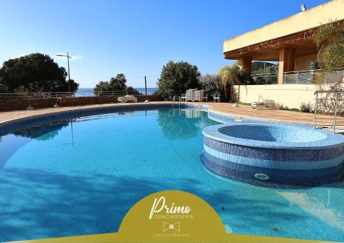 Ajaccio Apartment | Les Sanguinaires N'15 - T2 Vue Mer, Piscine, Plage