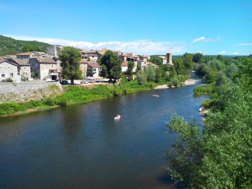 Lanas Bed & Breakfast | Les Voûtes - Location de Chambres à Lanas en sud Ardèche près d'Aubenas, Ruoms et la Grotte Chauvet