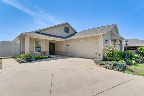 Wildwood House | Less Than 1 Mi to Brownwood Paddock Square Home with Patio!