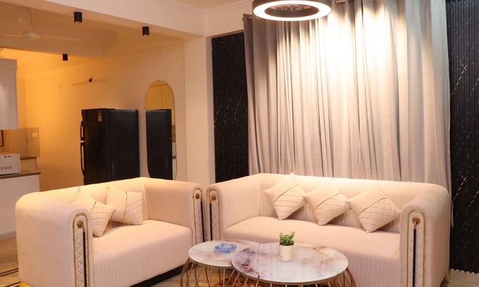 Vasant Kunj Apartment | LET'STAY VASANTKUNJ DELHI