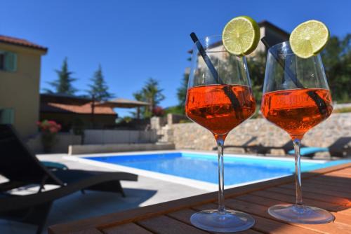 Sarsoni Bed & Breakfast | Letorina rooms and apartments with pool