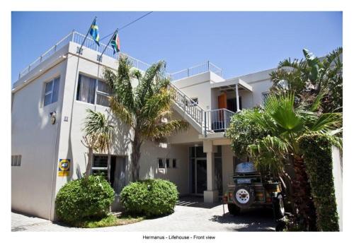 Westcliff House | Lifehouse