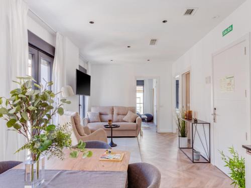 Perchel Sur Apartment | Limehome Málaga Calle Ancha del Carmen - Digital Access