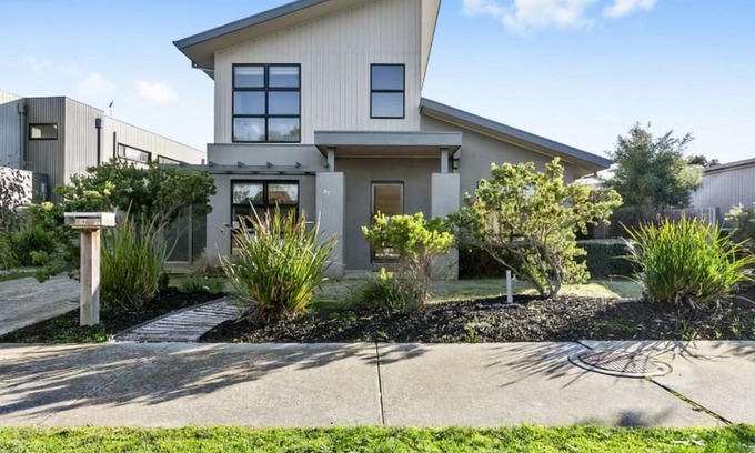 Torquay House | Links Idyllic Break 47