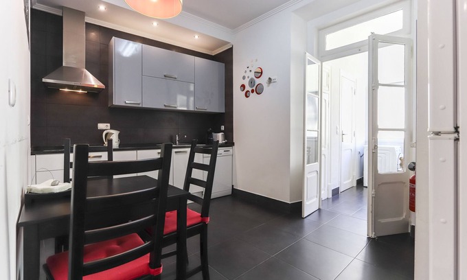 Alfama Apartment | Lisbon Apartments in Anjos
