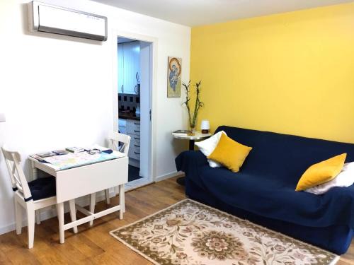 Bairro Alto Apartment | Lisbon Lovers
