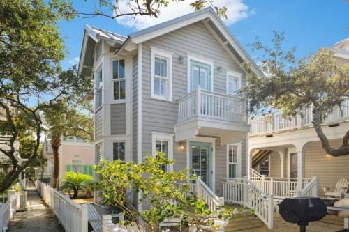 Seaside House | Little Dipper