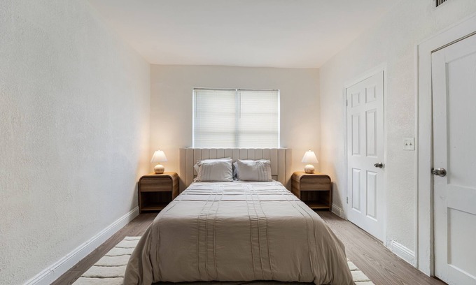 East Little Havana Apartment | Little Havanna 2 BDR - Close to Downtown