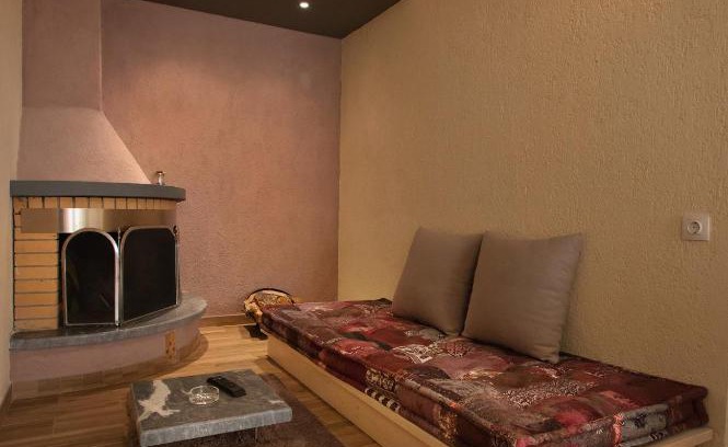Arachova House | Livadi Suites
