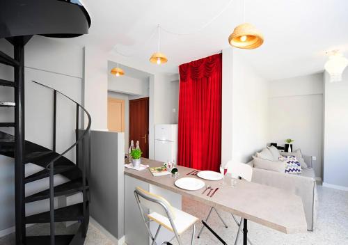 Monastiraki Apartment | Live in Athens, PSYRRI Central Apartments