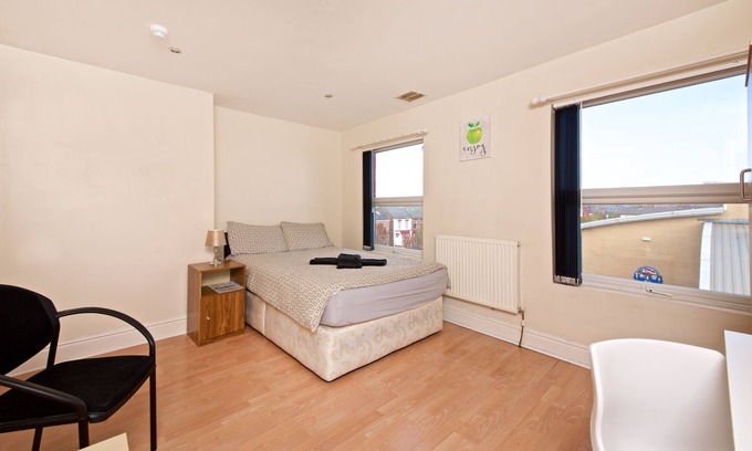 Liverpool Apartment | Liverpool City Stays - Lawrence Road BB1