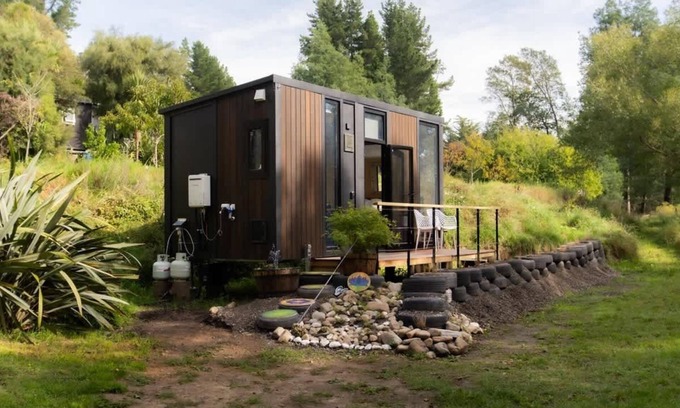 North Loburn House | Loburn Retreat 1 by Tiny Away