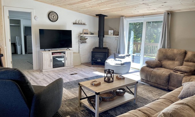 Boyne City House | Located on Porter creek across from Lake Charlevoix. 10 minutes to Boyne Mtn.