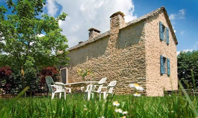 Saint-Georges-de-Levejac House | Location "les Fayards" 7 Personnes à Saint Georges de Lévejac