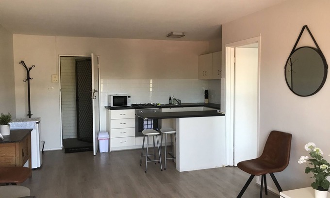 Mosman Park Apartment | LOCATION LOCATION.. Everything on your door step!