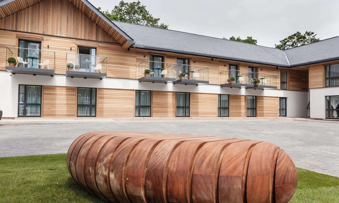 Whiteley Hotel | Lodge at Solent