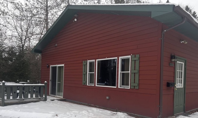 Hayward House | Lodging near downtown Hayward