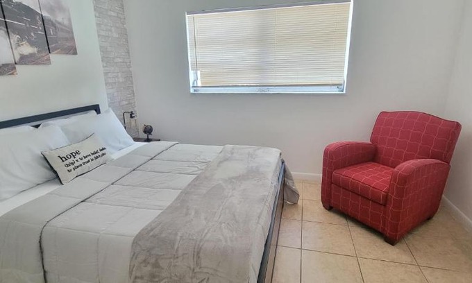 Lake Ridge Apartment | Loft 66