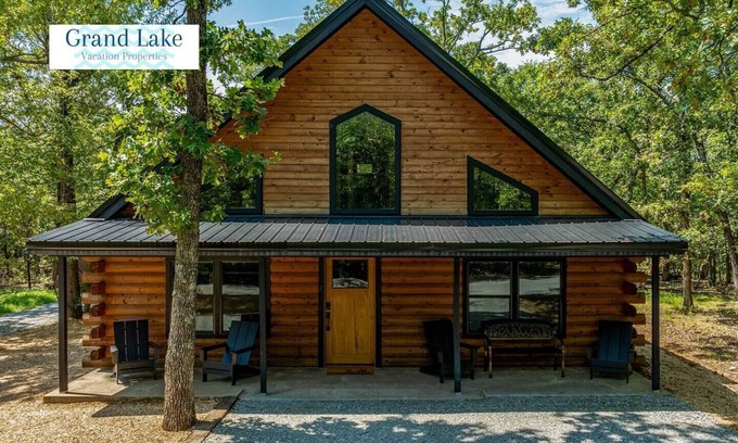 Eucha Cabin | Log Cabin on Disney - Boat ramp & dock nearby