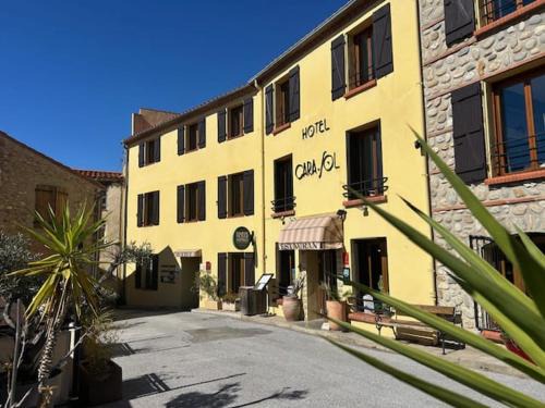 Elne Hotel | Logis Hotel Restaurant Le Cara Sol