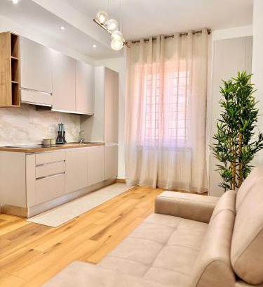 Tuscolano Apartment | Lolus House
