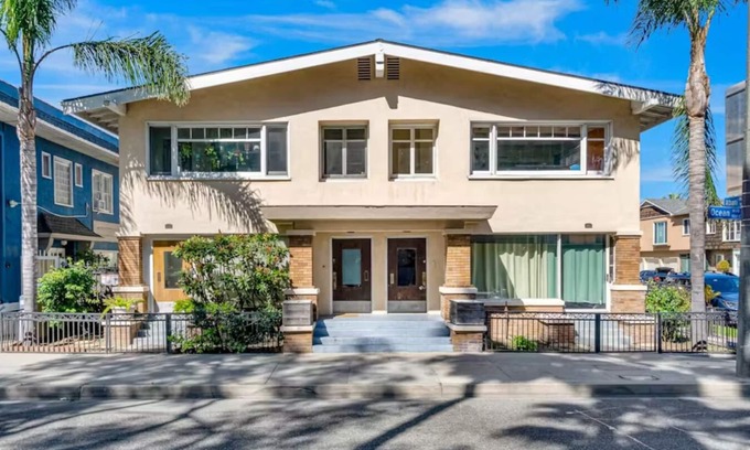 Alamitos Beach Condo | Long Beach Condo Home -Minutes Walk To The Beach