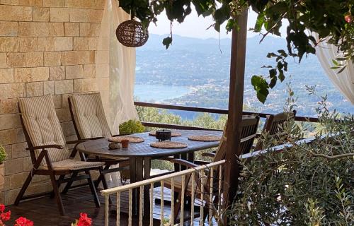 Spartylas House | Lorantina Luxury Sea View Holiday House close to Barbati & Ipsos Beach with Starlink WiFi