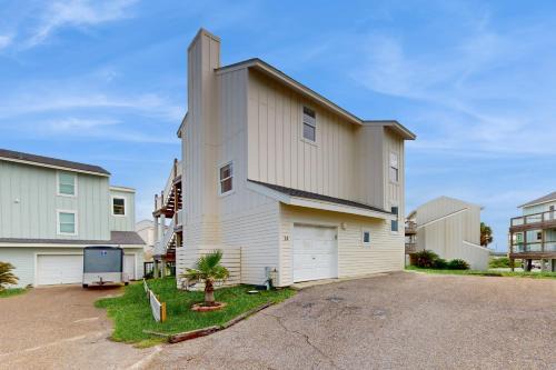 Port Aransas House | Lost Colony Salty Shamrock