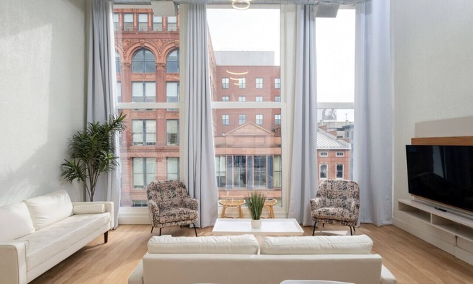 West Main Historic District Condo | Lou-City Penthouse by Hollyhock Suites