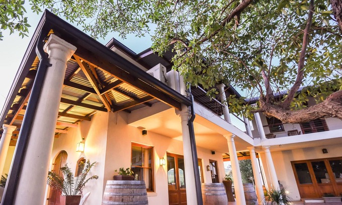 Vlottenburg House | Lovane Boutique Wine Estate & Guesthouse