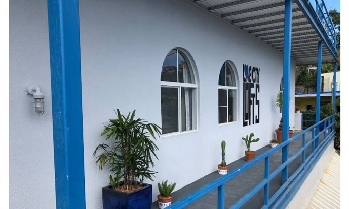Great Cruz Bay Apartment | Love City Lofts - Walkable Cruz Bay - Jumbie Suite