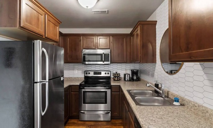 Provo Apartment | Lovely 3 Bedroom Apartment near Town Centre