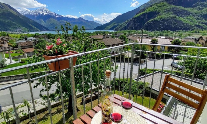 Novate Mezzola Apartment | Lovely apartment for 5 people with WIFI, TV and balcony