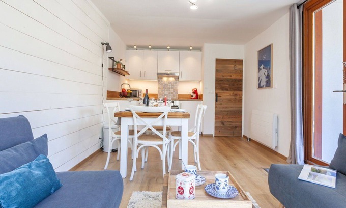 Tignes Apartment | Lovely apartment for 4 people with WIFI, TV and balcony