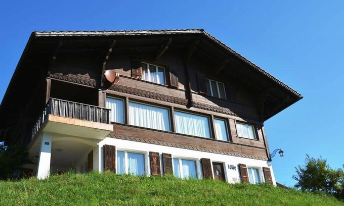 Schoenried Apartment | Lovely apartment for 4 guests with WIFI, TV, balcony and pets allowed