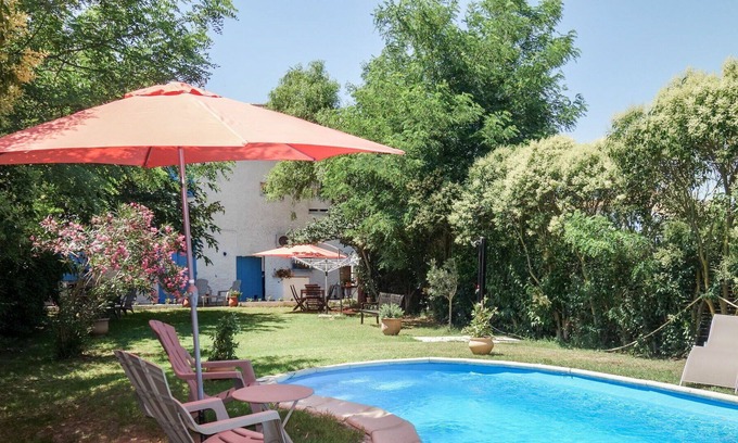 Saint-Laurent-d'Aigouze Apartment | Lovely apartment for 6 guests with WIFI, A/C, private pool, TV, patio, pets allowed and parking