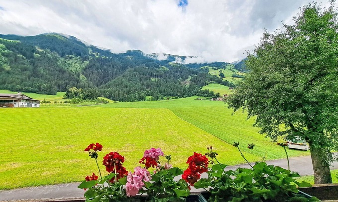Laimach Apartment | Lovely apartment for 8 people with balcony