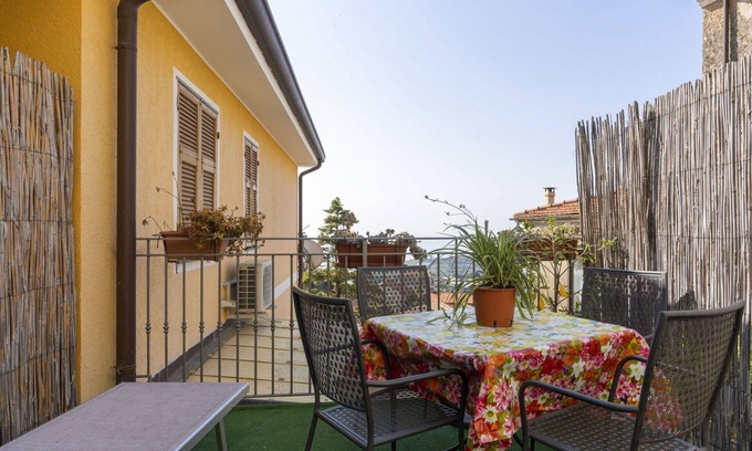 Terzorio Apartment | Lovely apartment for 6 people with WIFI, A/C, balcony and pets allowed